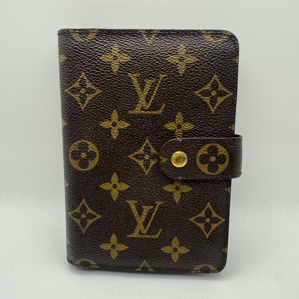 Authentic Vintage Louis Vuitton Monogram Porte Papier Wallet